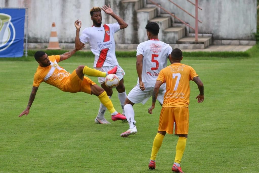 Galeria> Brasiliense 1 vs 1 Real Noroeste”><br />
<span class=