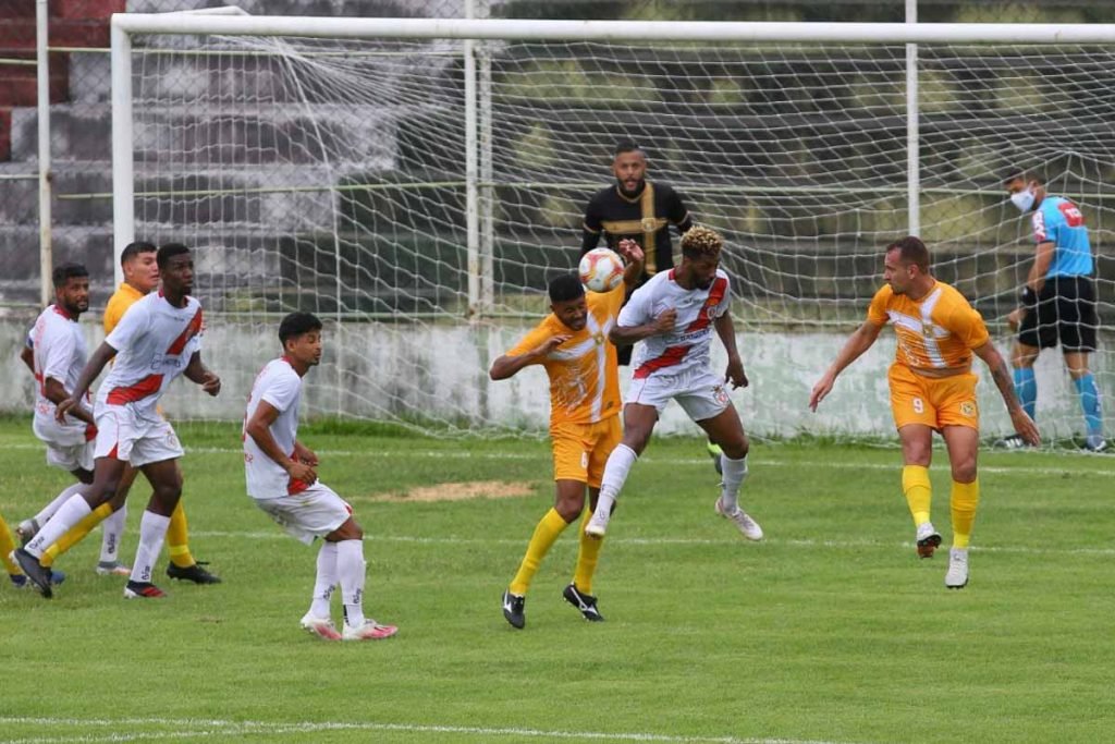 Galeria> Brasiliense 1 vs 1 Real Noroeste”><br />
<span class=