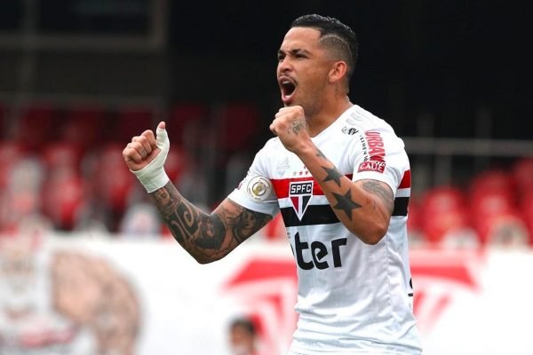 Luciano comemora gol do São Paulo