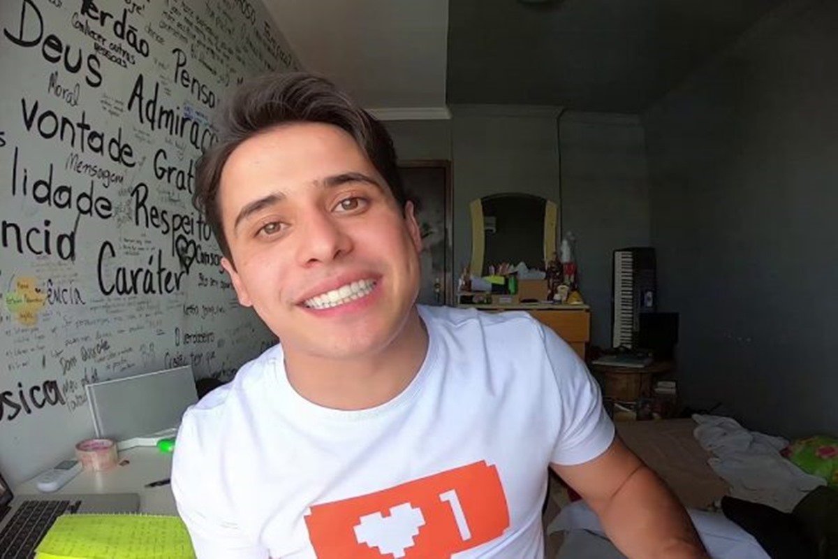 Seu Waldemar publica vídeo com nudez feminina no Instagram