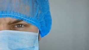 médico