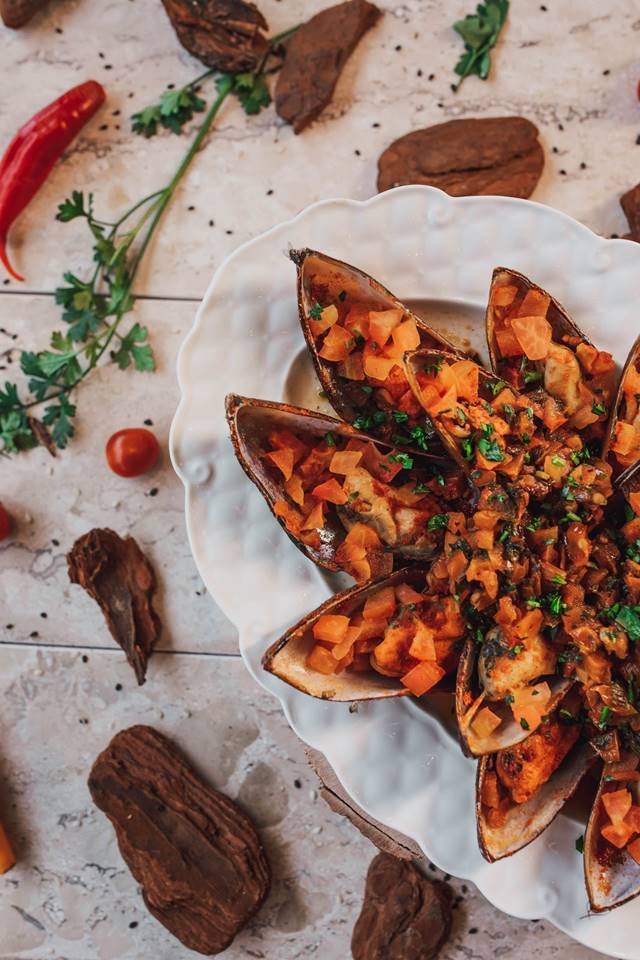 Na foto, um prato com frutos do mar - Metrópoles