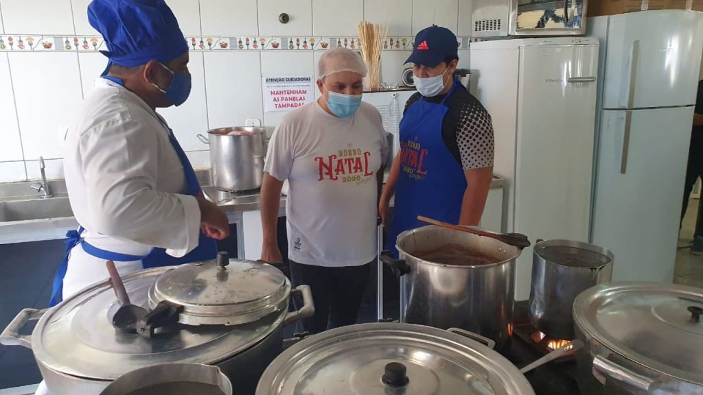 Ibaneis Rocha cozinha ceia de Natal