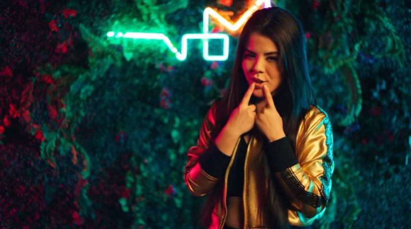 Japinha em clipe de Você Não Vale