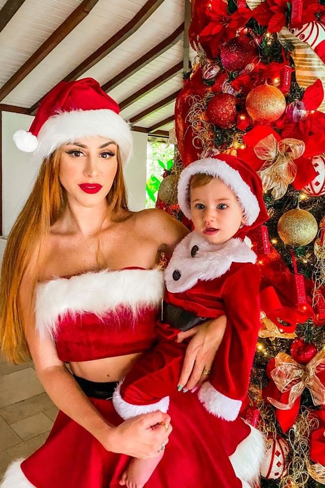 Decoração da árvore de Natal - Mari Maria e o filho, Davi