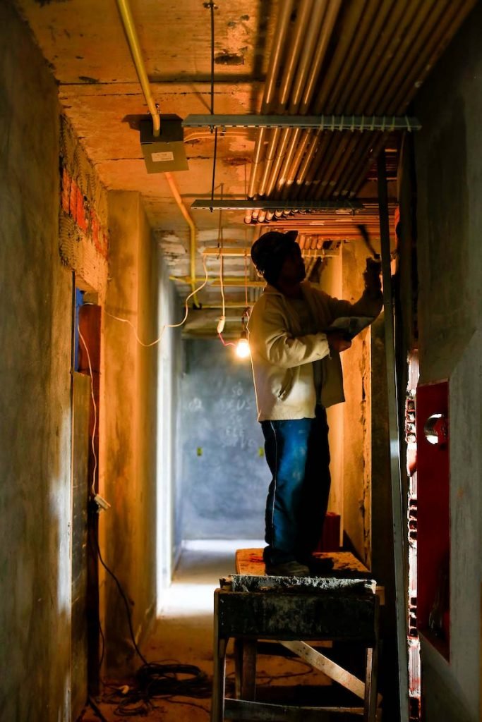 construcao civil mao de obra trabalho reforma serviço especializado