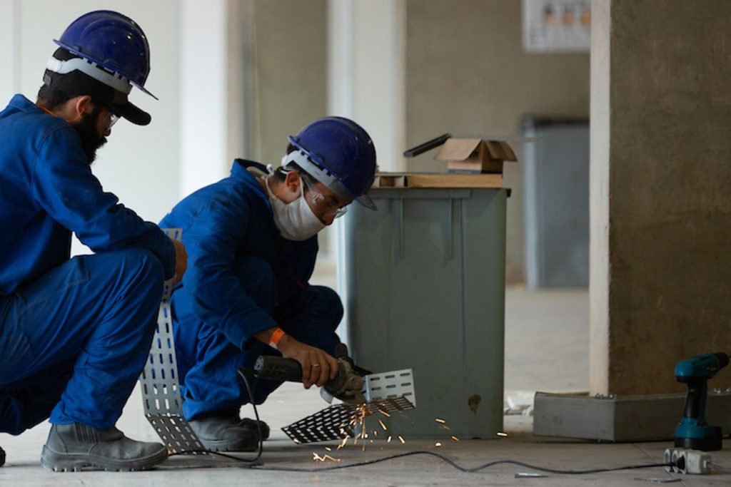 construcao civil mao de obra trabalho reforma serviço especializado