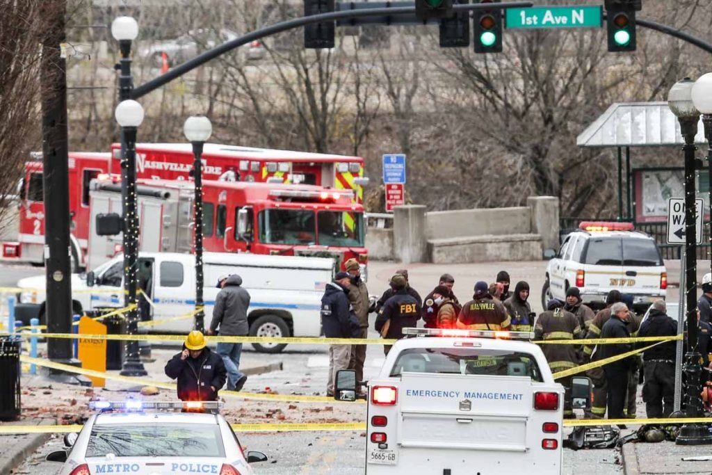 Explosão em Nashville (EUA) deixa feridos e atinge ao menos 20 edifícios