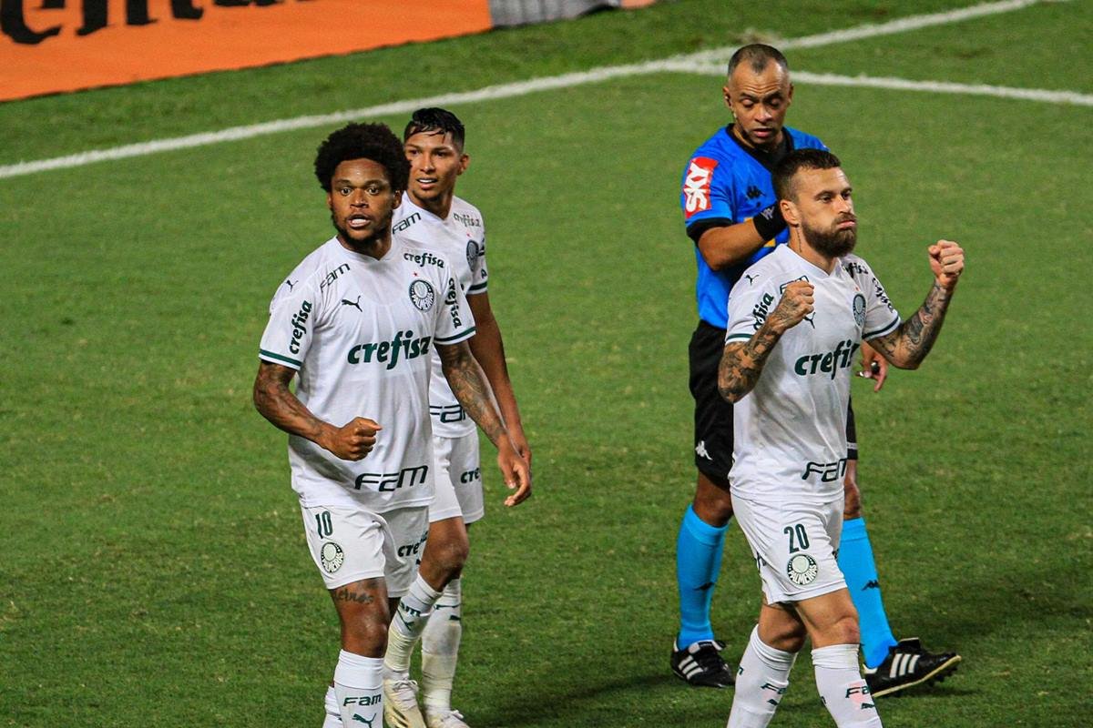 Palmeiras recebe o América-MG no jogo de entrega da taça