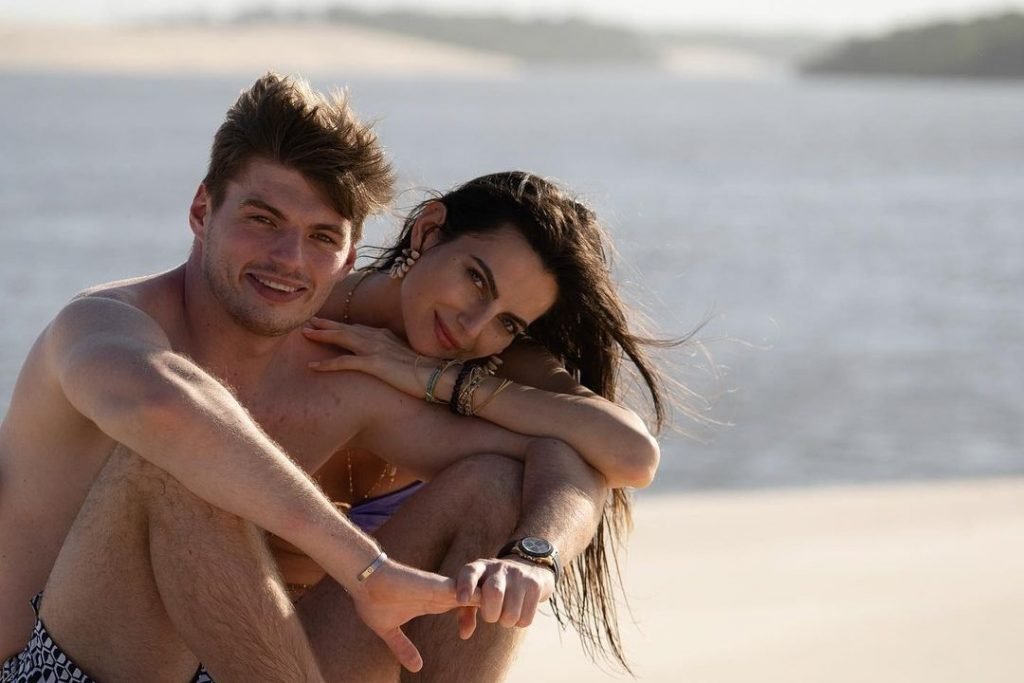 Max Verstappen e Kelly Piquet - capa