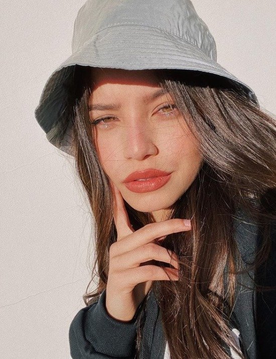 Emilia Mernes