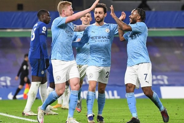 Manchester City sobra no 1º tempo e vence o Chelsea por 3 x 1