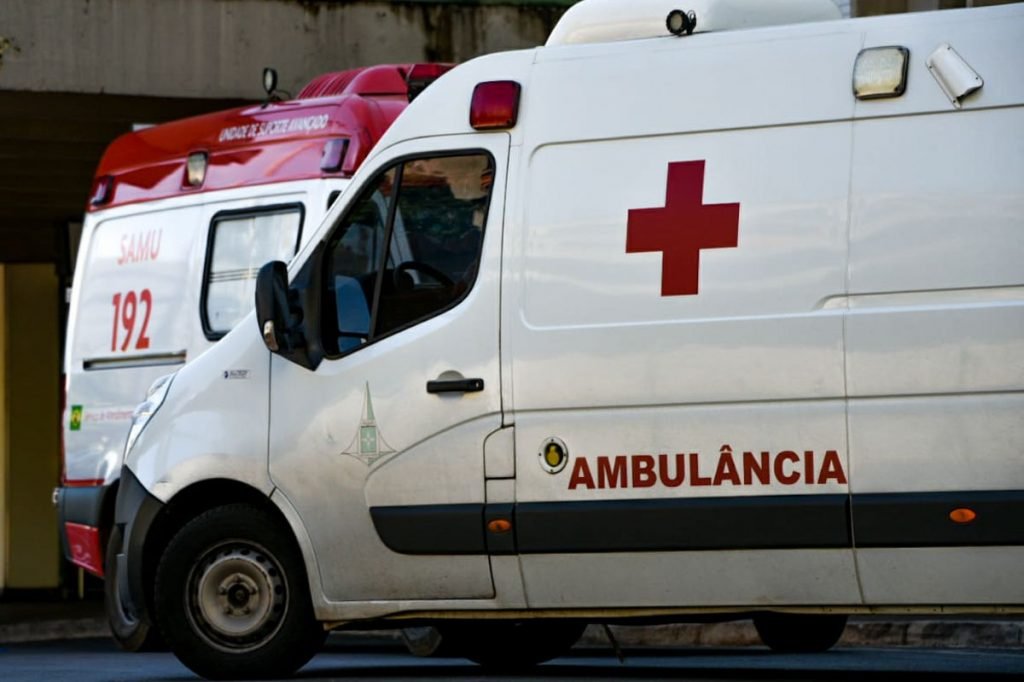 Covid-19 Coronavirus - Hospital de Base - Ambulancia