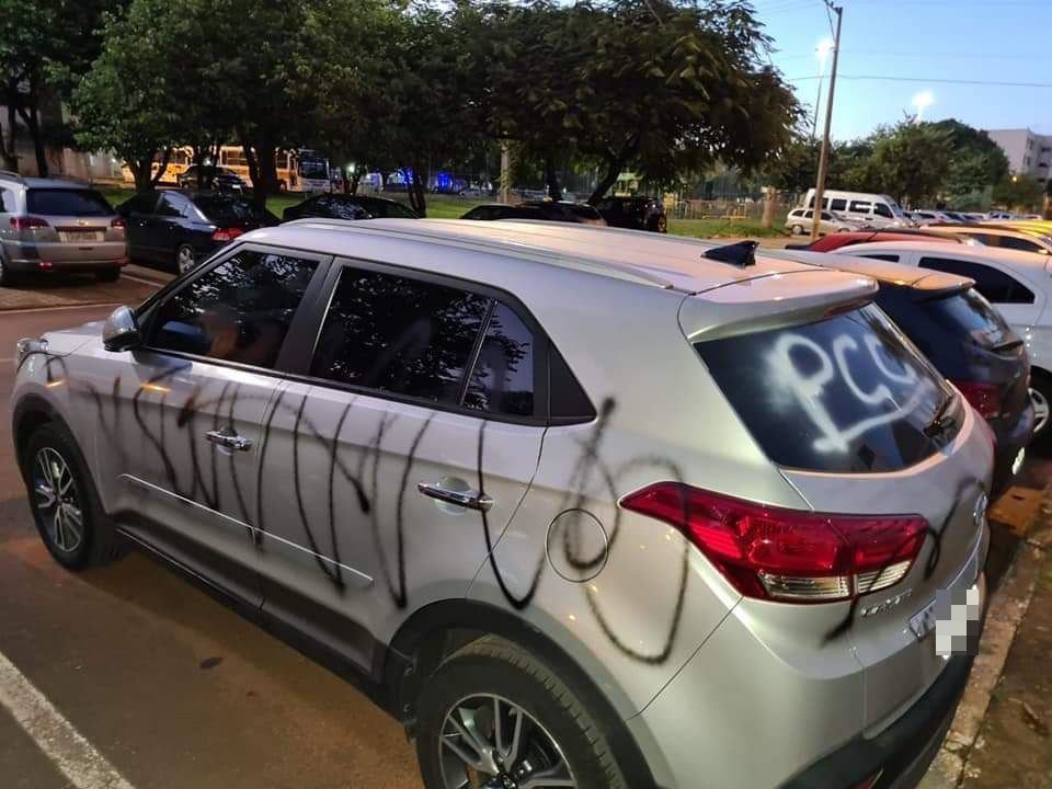 Carro pichado
