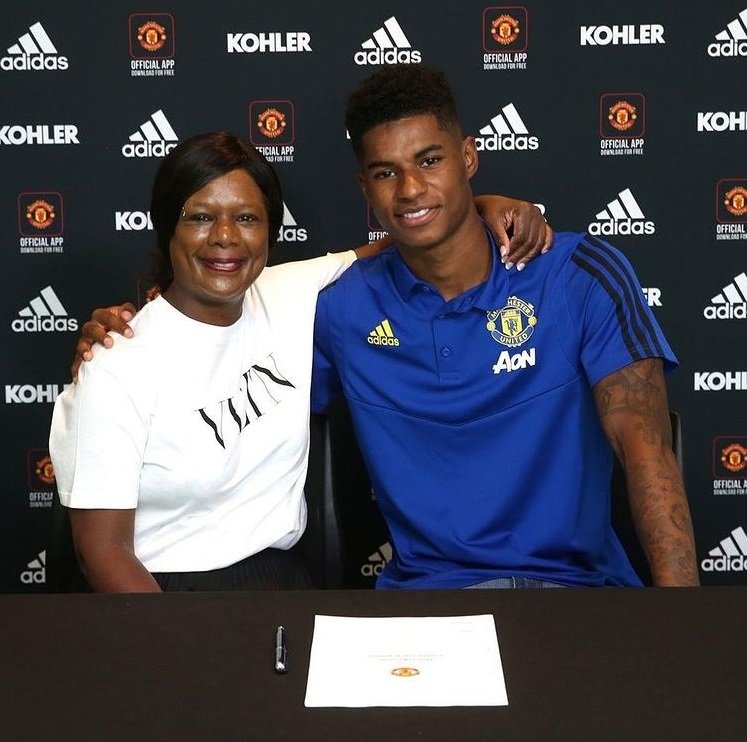 Rashford e sua mãe