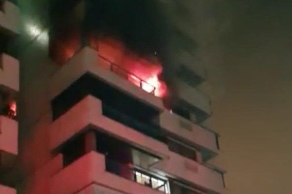 Incêndio em apartamento na Barra da Tijuca