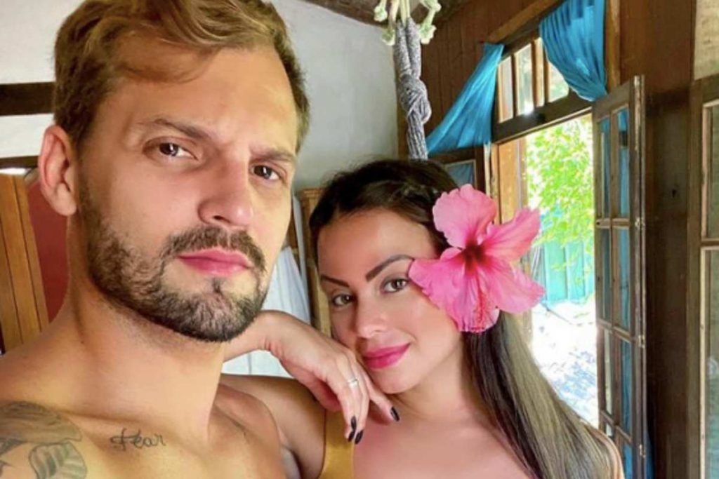 victoria villarim e paulo