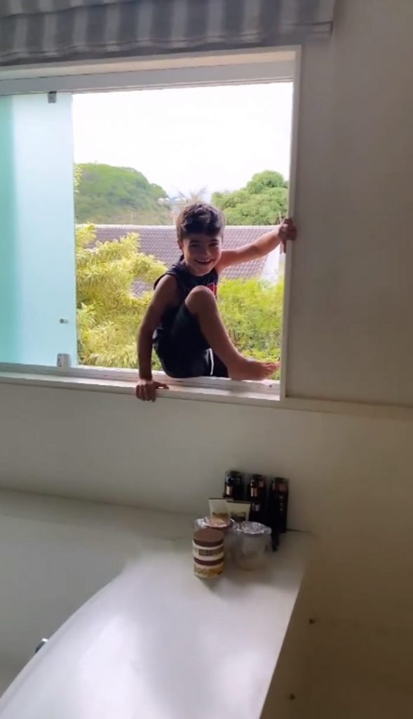 Antonio é filho de Juliana Paes