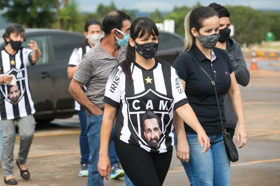 Enterro de Geraldo Iris Gontijo