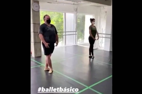 Leo Jaime dançando ballet