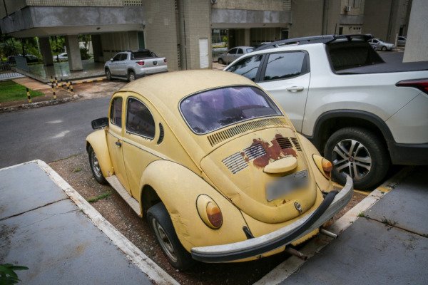 carro abandonado