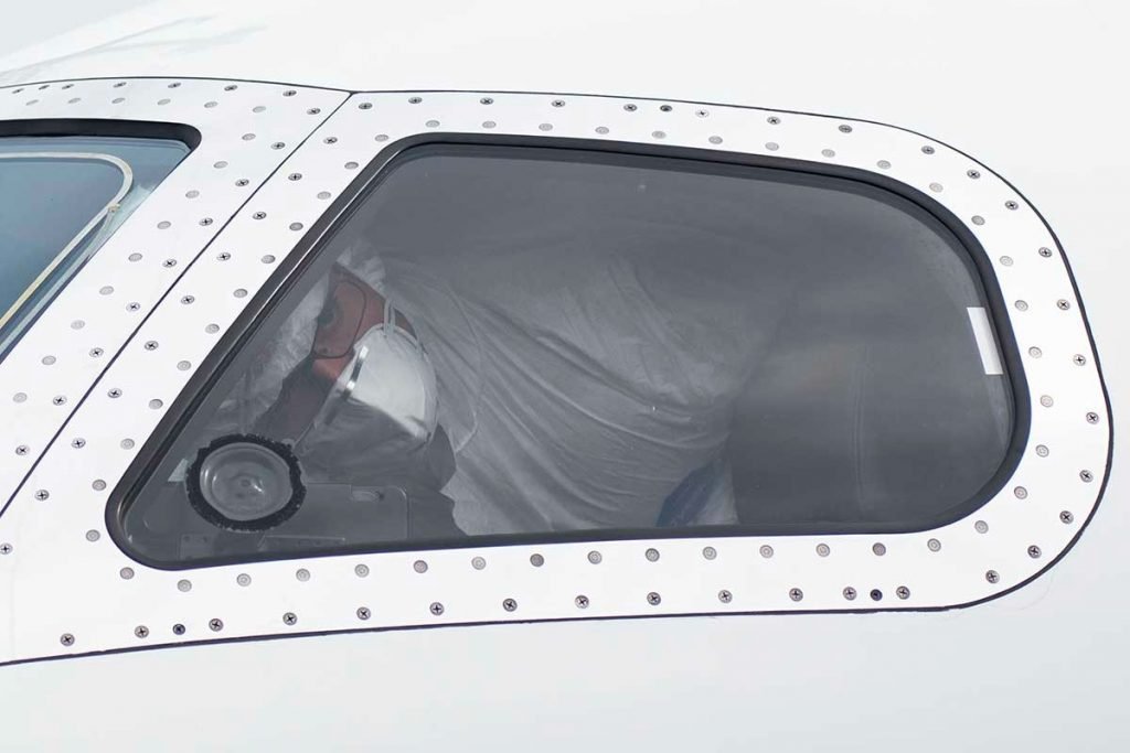 Passageiros são transportados de Manaus a outros estados após sistema de saúde da capital colapsar