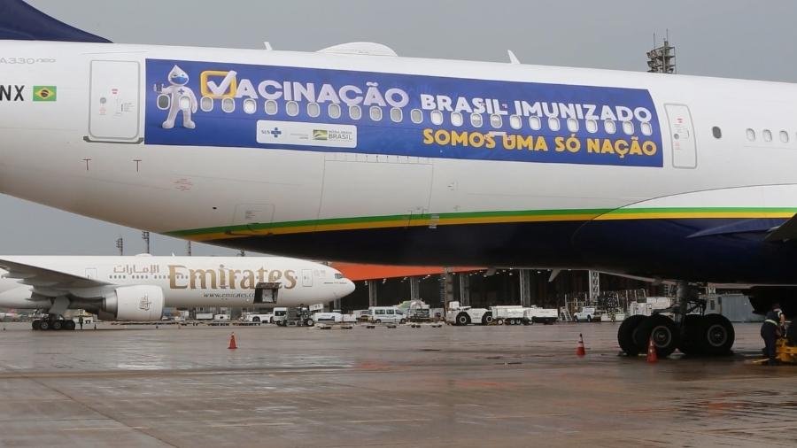 Decola pela 1ª vez no Brasil o maior avião rosa da Azul, o A330neo