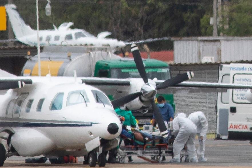 Avião no aeroporto de Brasília