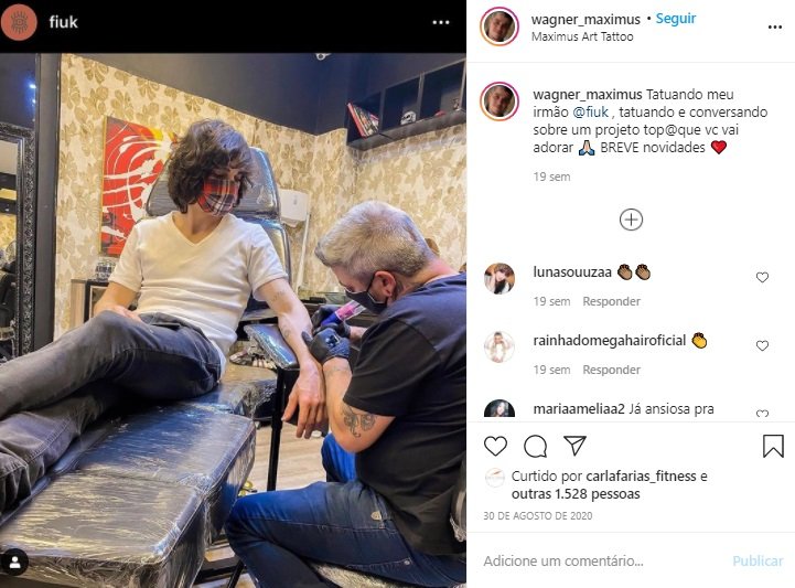 fiuk faz tatuagem