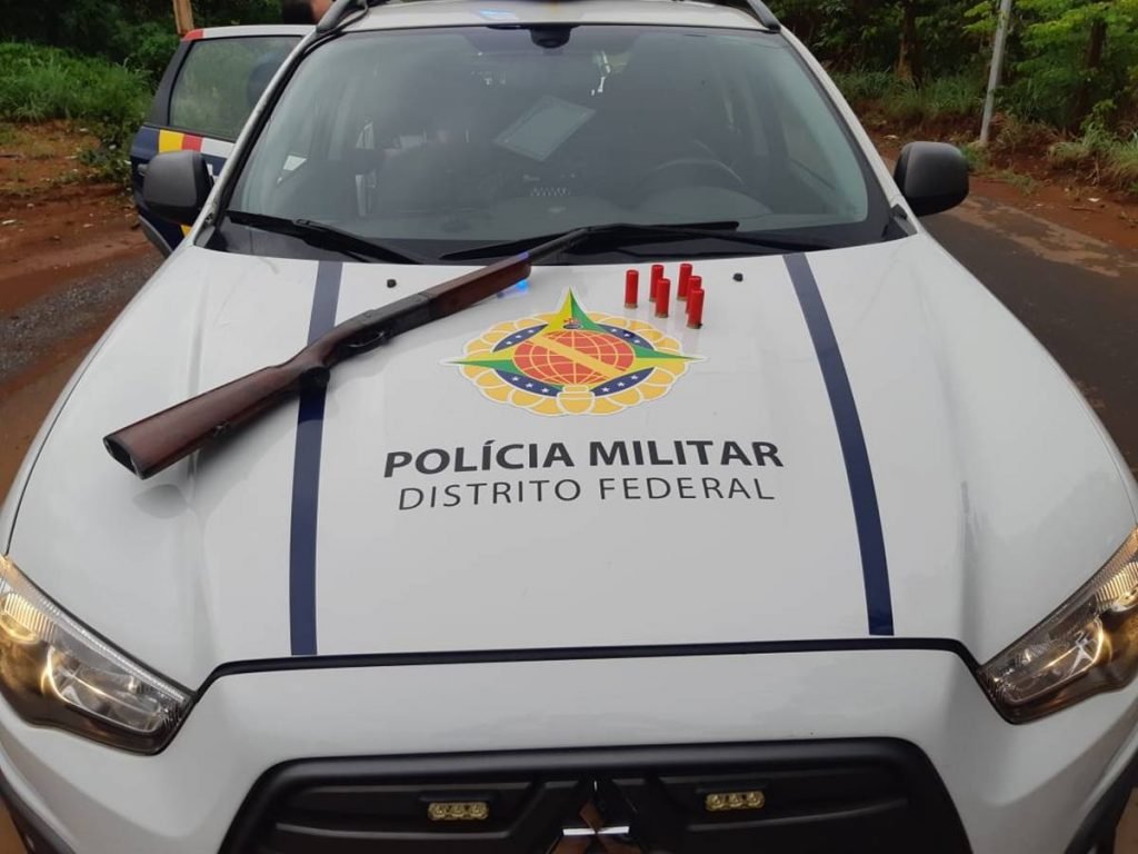 PMDF flagra homem em prisão domiciliar com arma e droga