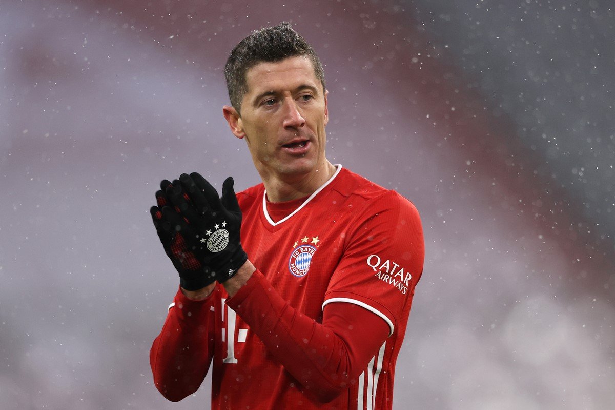 Lewandowski, o melhor jogador do mundo em 2020. O 1º polonês na