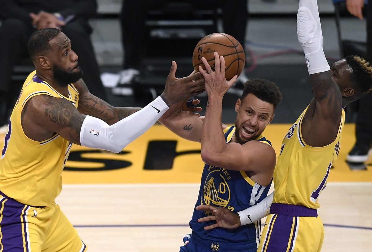 NBA: quem leva a melhor entre LeBron James e Steph Curry? Veja números do  duelo