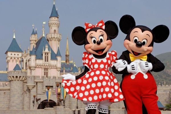 Minnie e Mickey Mouse, Disney