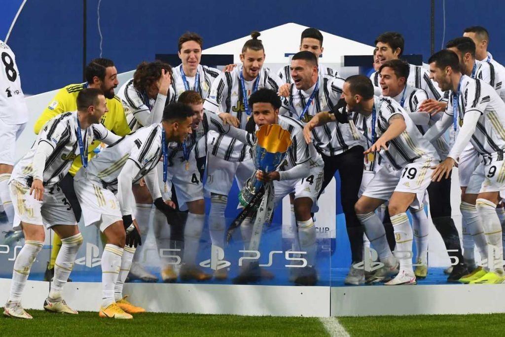 SportsCenterBR - Quando se trata de títulos, a Juventus é a maior da  Itália, torcedor? #ParabénsJuventus