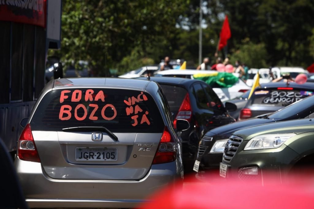 Manifestação conta o Bolsonaro