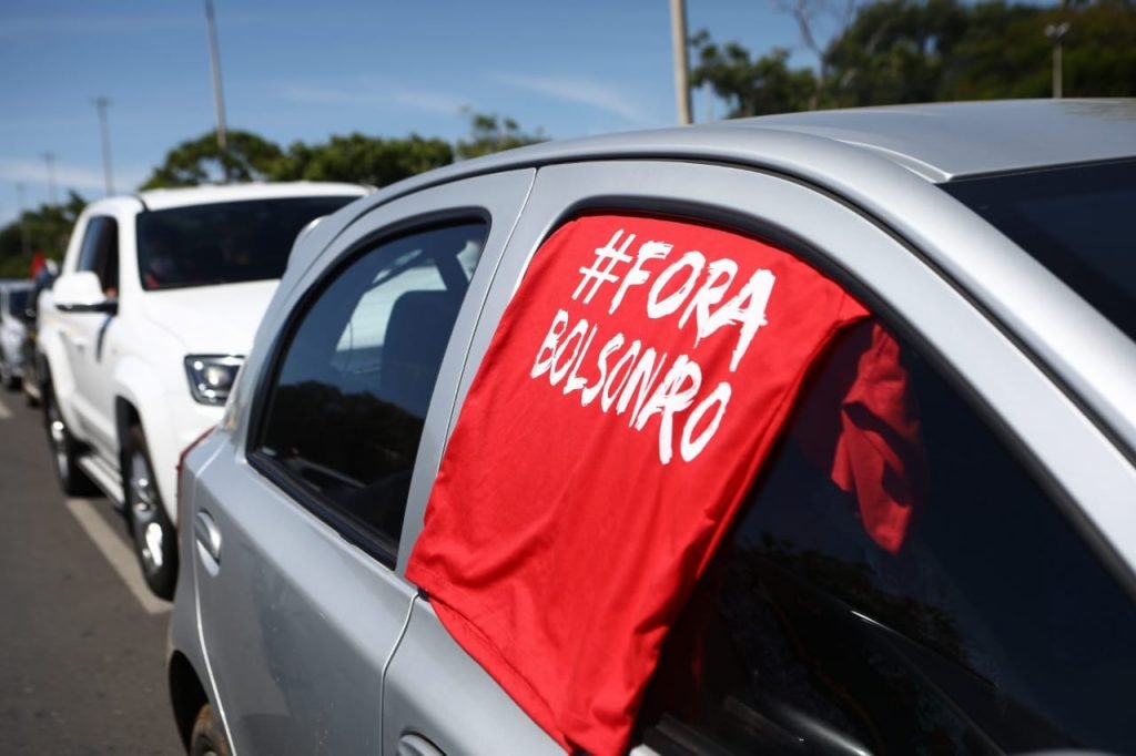 Manifestação conta o Bolsonaro
