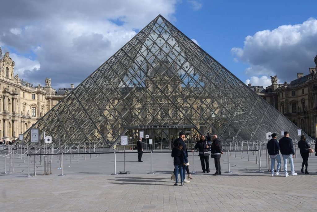 Museu do Louvre