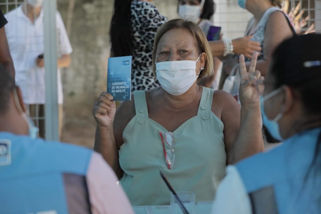 Rio de Janeiro dá inicio a nova fase de vacinação contra a Covid-19 nesta quarta feira 27/01 na Clínica da Família Estácio de Sá.