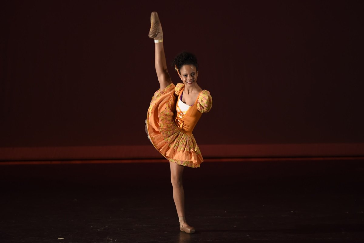 Bailarina Vitória Bueno - Vih Bueno