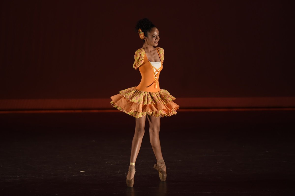 Bailarina Vitória Bueno - Vih Bueno_6