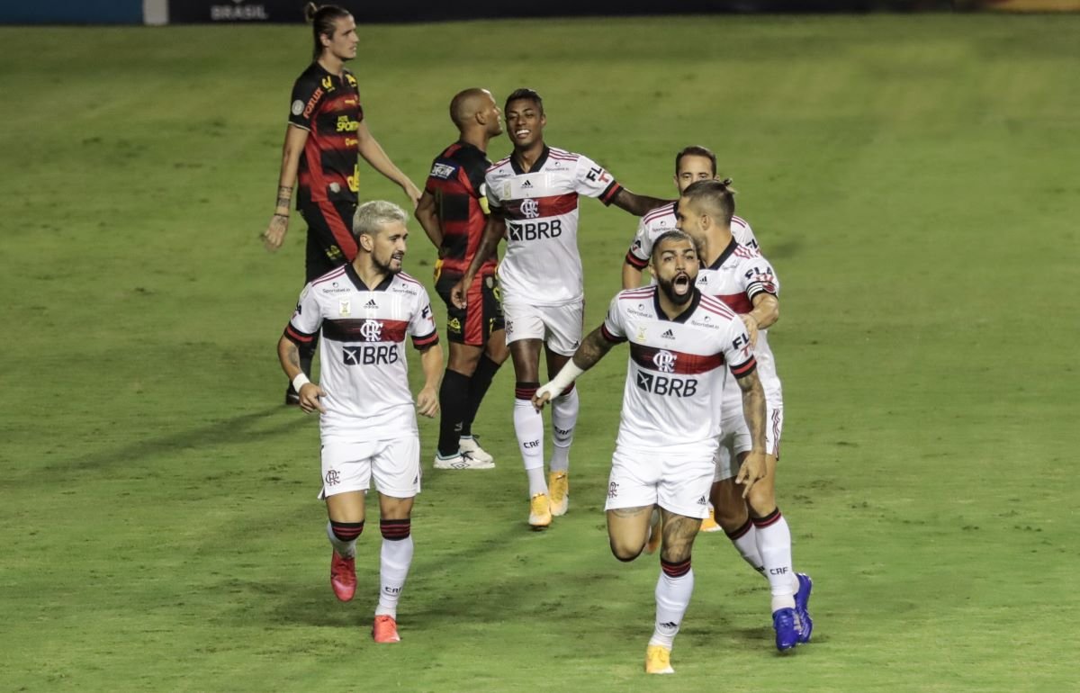 Flamengo bate o Sport