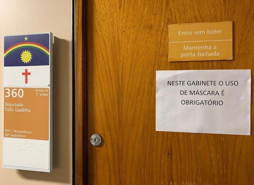 Em medida contrária, Túlio Gadêlha salientou a obrigatoriedade