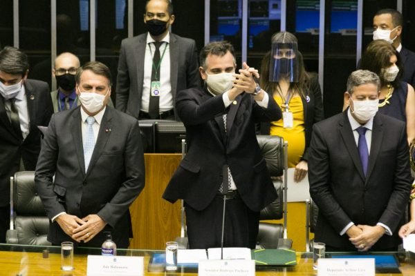 Bolsonaro participa da reabertura do ano legislativo no Congresso