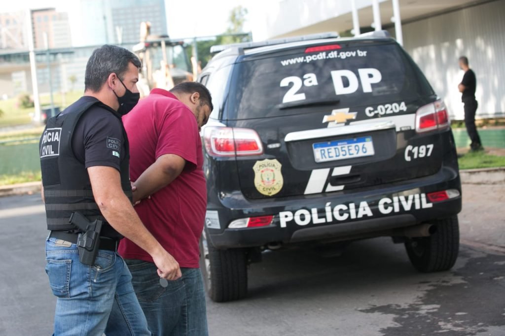 PCDF prende traficantes que vendiam haxixe e drogas sintéticas no DF