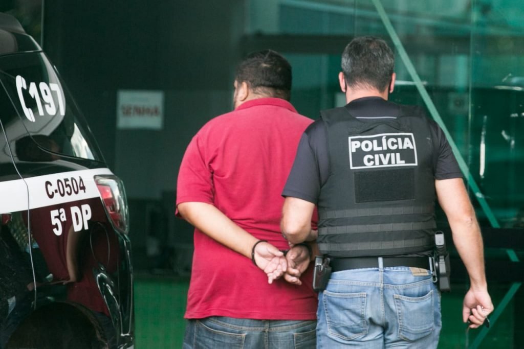 PCDF prende traficantes que vendiam haxixe e drogas sintéticas no DF