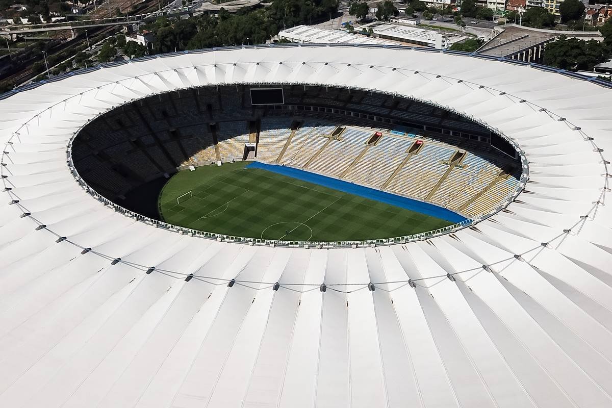 EXCLUSIVO  Jogadores do Flamengo fazem reunião a portas fechadas