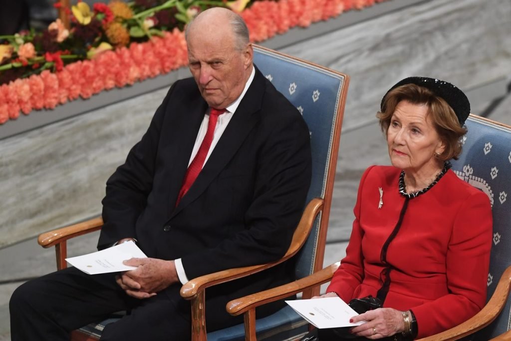 Rei da Noruega, Harald V com a mulher Sônia
