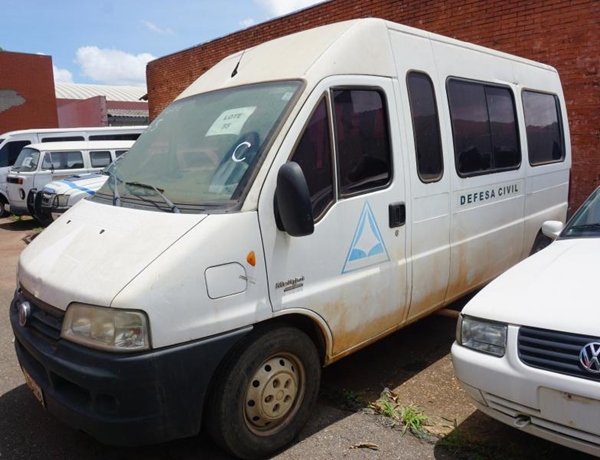 Micro ônibus Leilão inservíveis GDF