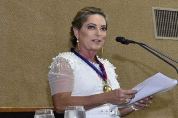 Fachin nega pedido de habeas corpus para desembargadora Lígia Ramos