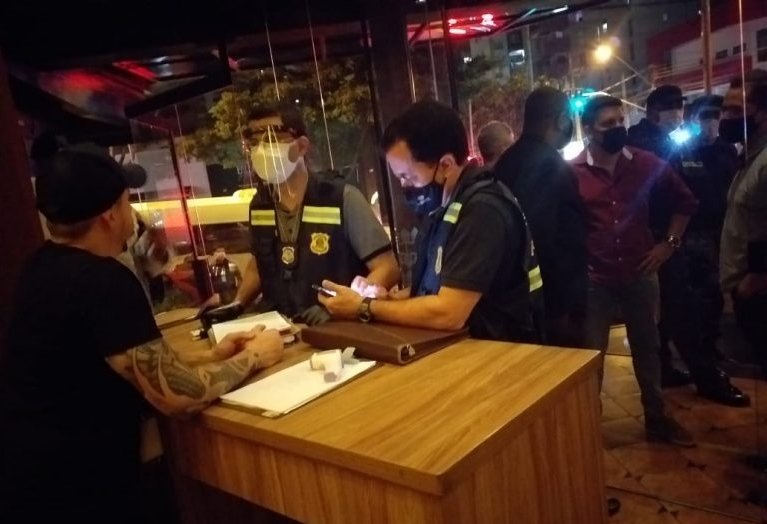 Fiscalização da lei seca da Covid-19 em Goiânia